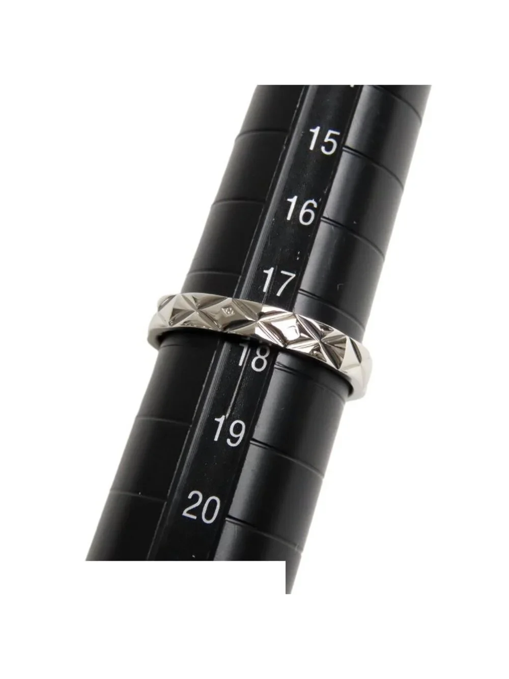 Chanel Quilted Ring Platinum 59